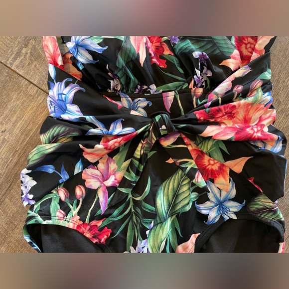 Aqua Green Swimsuit One Piece Women Floral Tie Waist Size Large EUC Clean - Picture 2 of 8